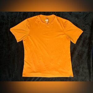 New REI Co Op Mens Large T Shirt S/S Orange Performance Outdoor Stretch EUC New